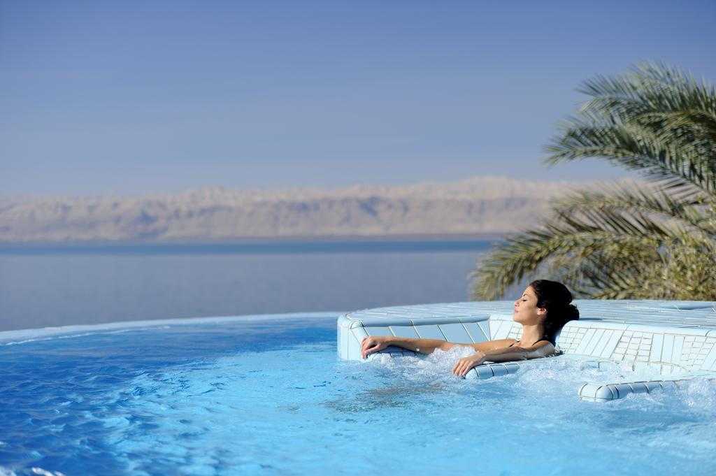 Мертвое море: лечение, целебная вода и грязи, фото