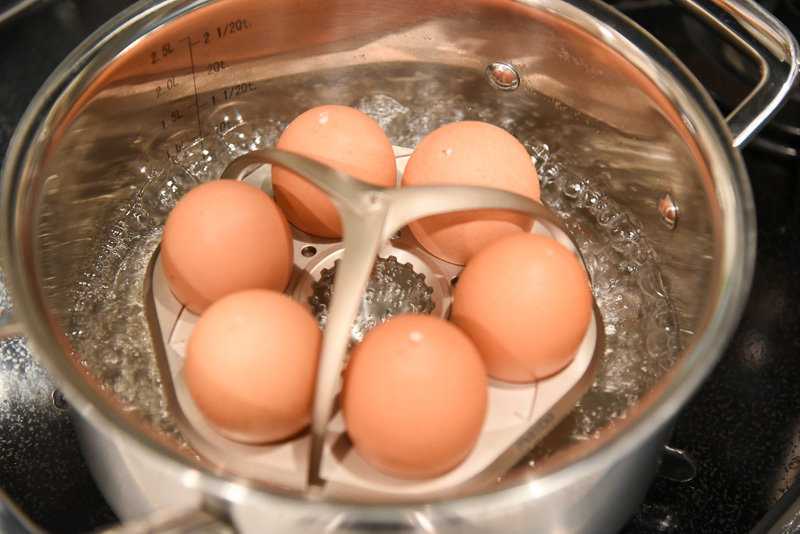 Как варить яйца куриные